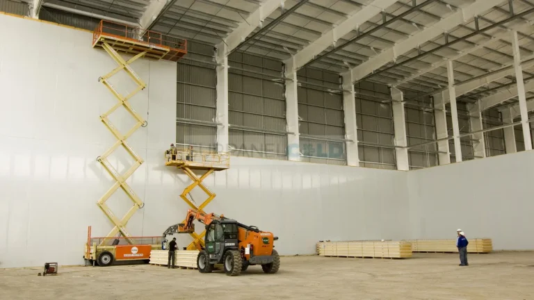 Cámara frigorífica industrial para logistica o alimentos. SurpanelCold